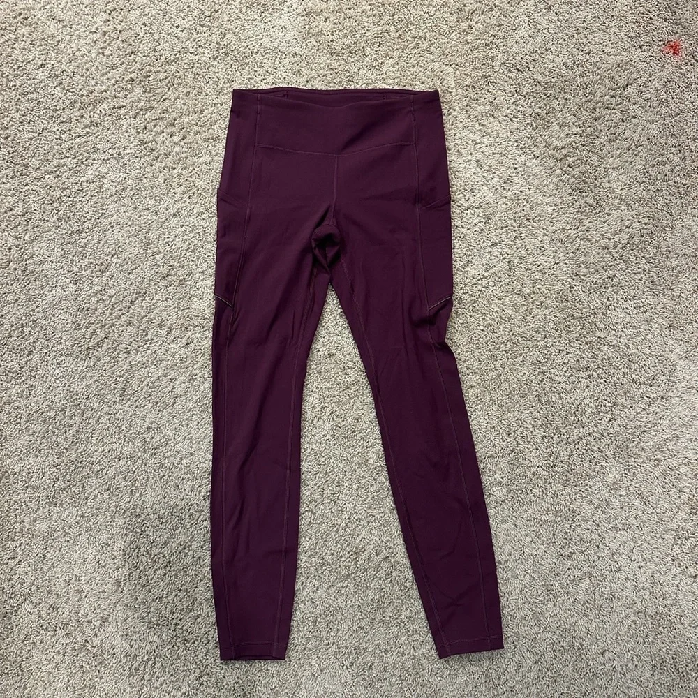 Lululemon leggings (size 6)